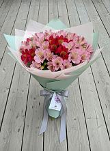 Букет цветов из:  Альстромерии в Инарках