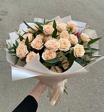 Букет Кремовые розы Латте в Инарках