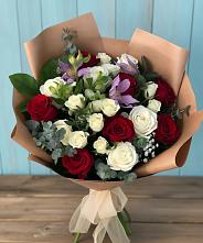 Букет цветов из:  Розы и Альстромерии в Инарках