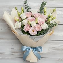 Букет цветов из:  Лизиантусы в Инарках