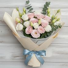 Букет цветов из:  Лизиантусы в Инарках