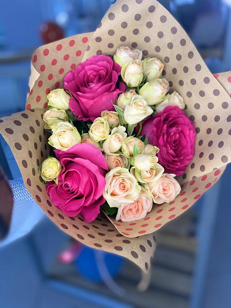 Букет цветов из: Розы в Инарках