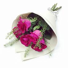 Букет цветов из:  Розы в Инарках