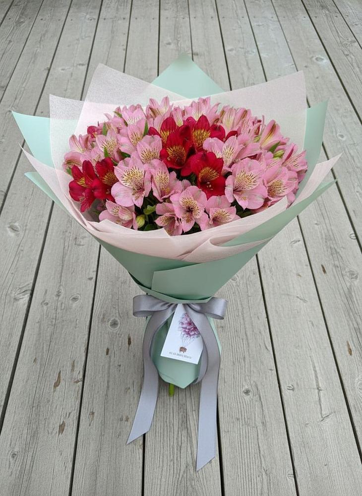 Букет цветов из: Альстромерии в Инарках