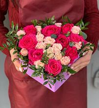 Цветочная композиция из Розы в коробке #REPLACE_PRED# Инарках