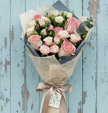Букет цветов из:  Розы в Инарках
