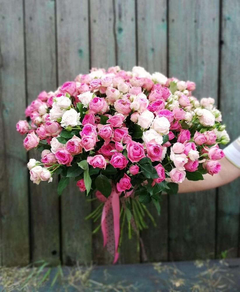 Букет Розовые кустовые розы Натали и Лав Лидия в Инарках