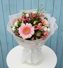 Букет цветов из:  Герберы, Альстромерии и Лизиантусы в Инарках