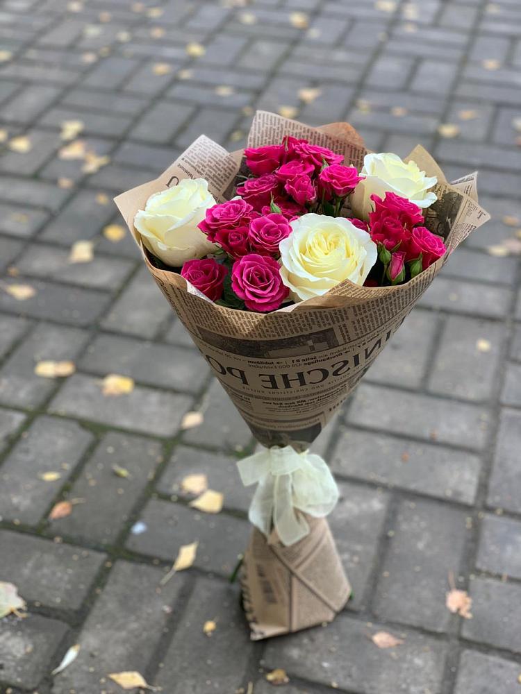 Букет цветов из: Розы в Инарках