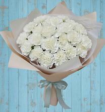 Букет цветов из:  Гвоздики в Инарках